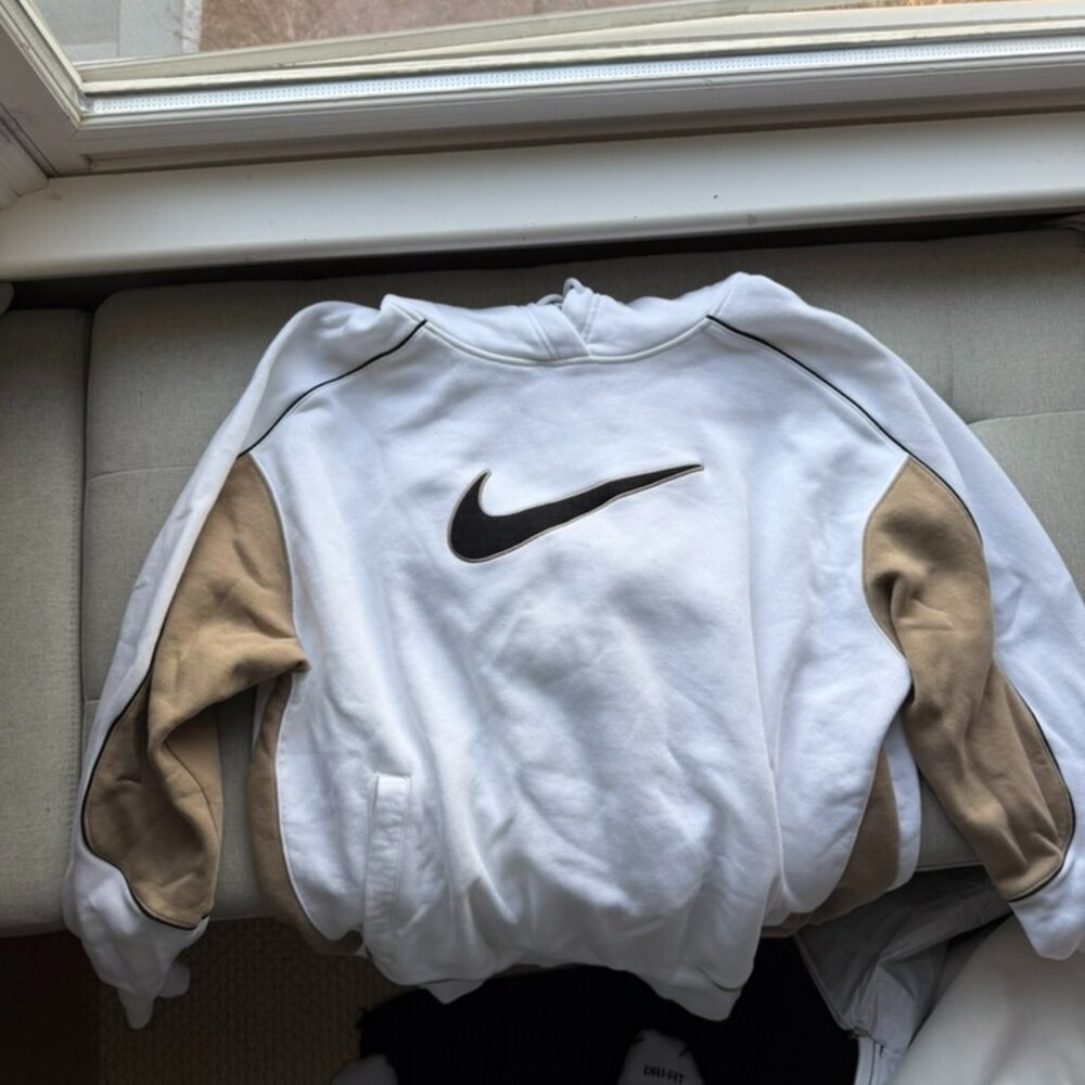 Vintage colorblock Nike hoodie